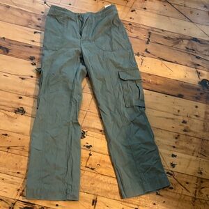 Abercrombie & Fitch Women's Green Cargo Pants